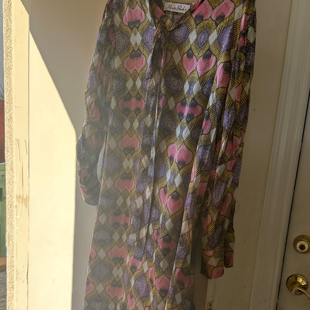 Colorful Geometric Patterned Blouse - Picture 7 of 7